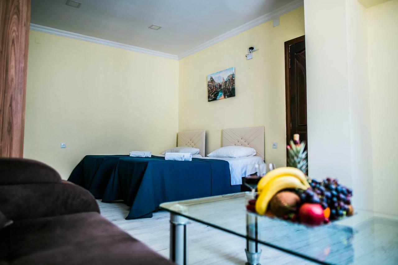 Central Apart-Hotel Батумі Екстер'єр фото